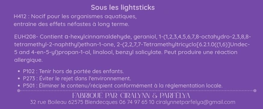 Sous les lightsticks
